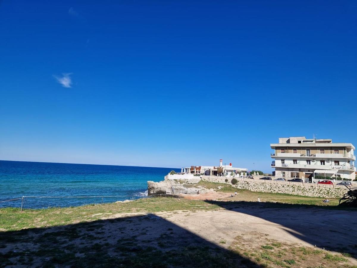 Domus Divina & Domus Elegans Fronte Mare Apartment Monopoli Bagian luar foto